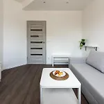 Duzy 63m Dla Rodziny 8 Min Od Rynku Cracovie